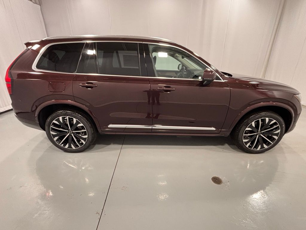 2026 Volvo XC90 Plus - Photo 5