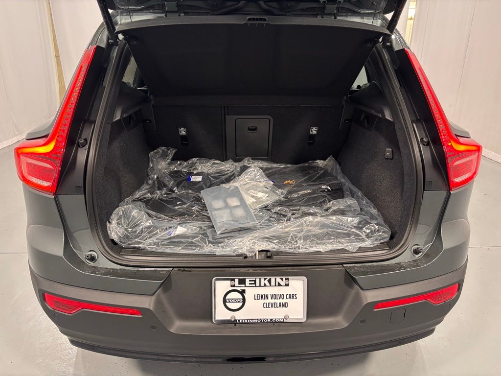 2026 Volvo XC40 Ultra - Photo 22