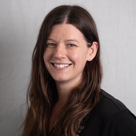 Staff member Kelly Overstreet from ID_1c3f93fc9f85