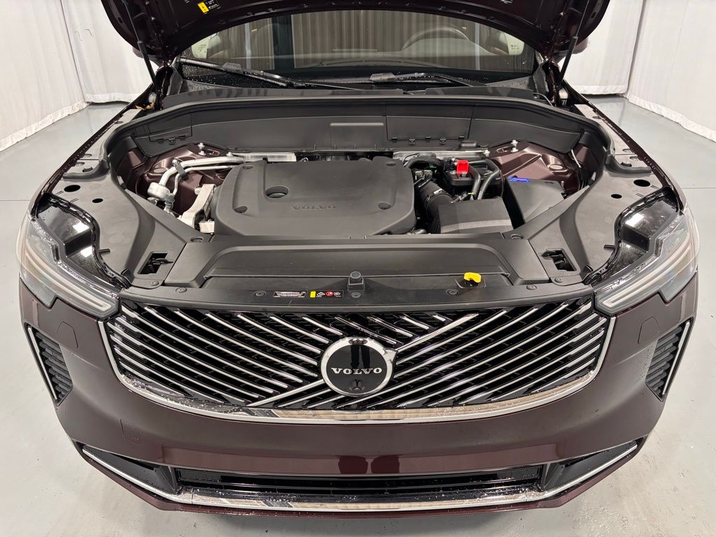 2026 Volvo XC90 Plus - Photo 23