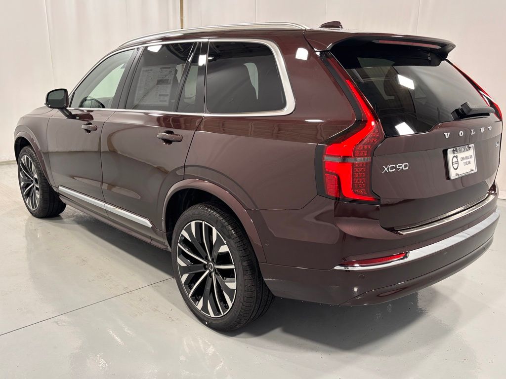2026 Volvo XC90 Plus - Photo 8