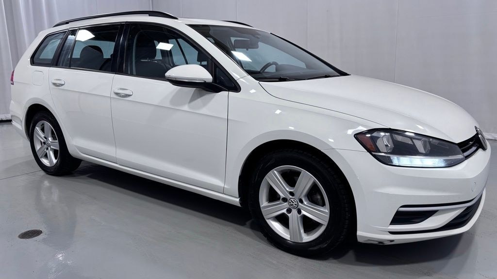 Used 2018 Volkswagen Golf SportWagen SE Wagon