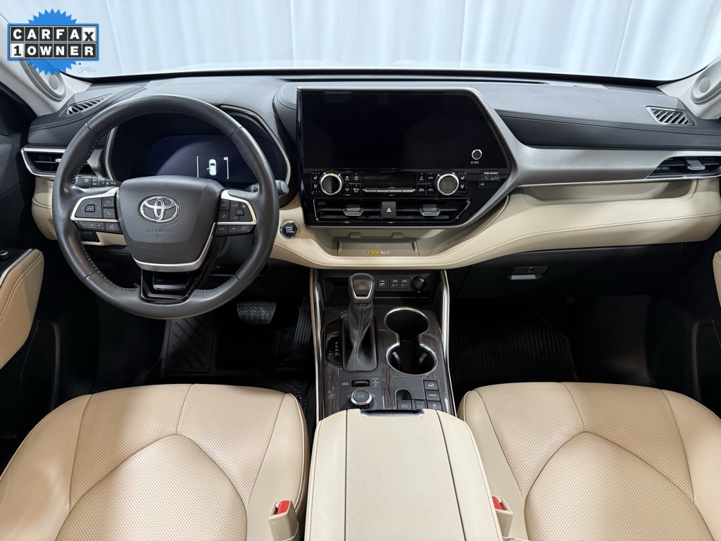 Used 2023 Toyota Highlander Limited SUV