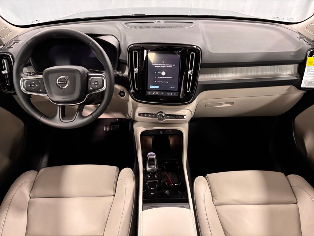 New 2026 Volvo XC40 B5 Plus SUV