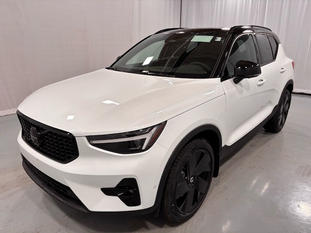 2026 Volvo XC40 B5 Ultra Black Edition AWD SUV