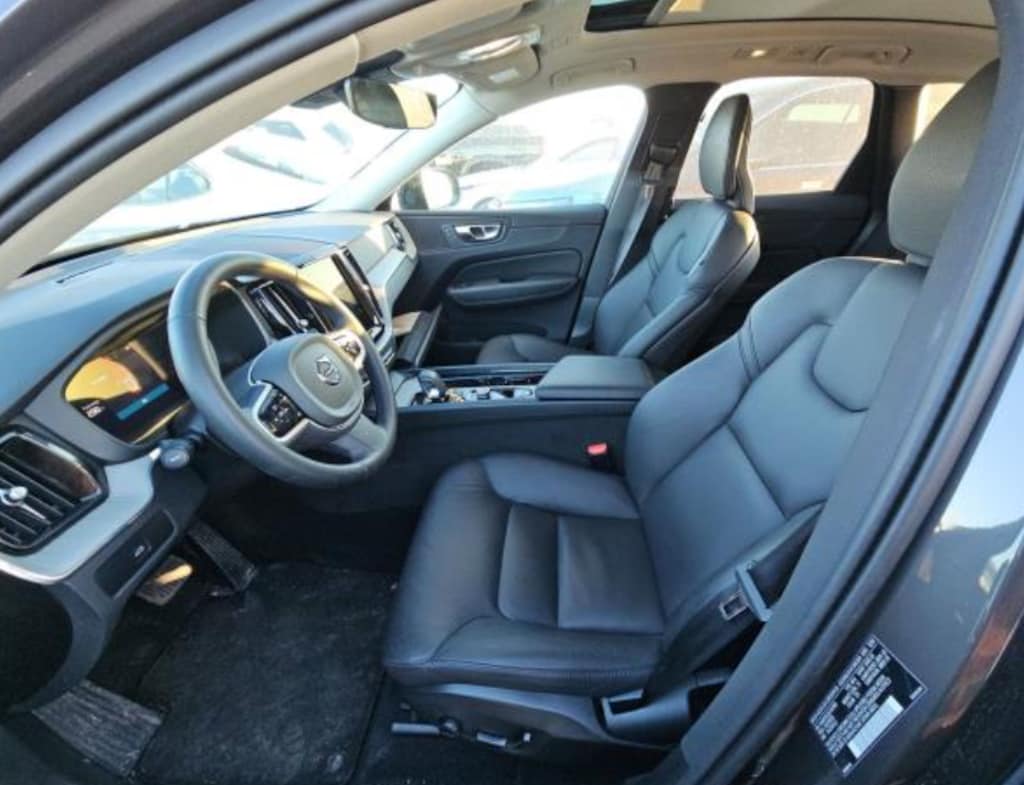 Used 2025 Volvo XC60 B5 Plus SUV