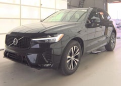 Used 2025 Volvo XC60 B5 Core SUV YV4M12RJ6S1190581 near Cleveland