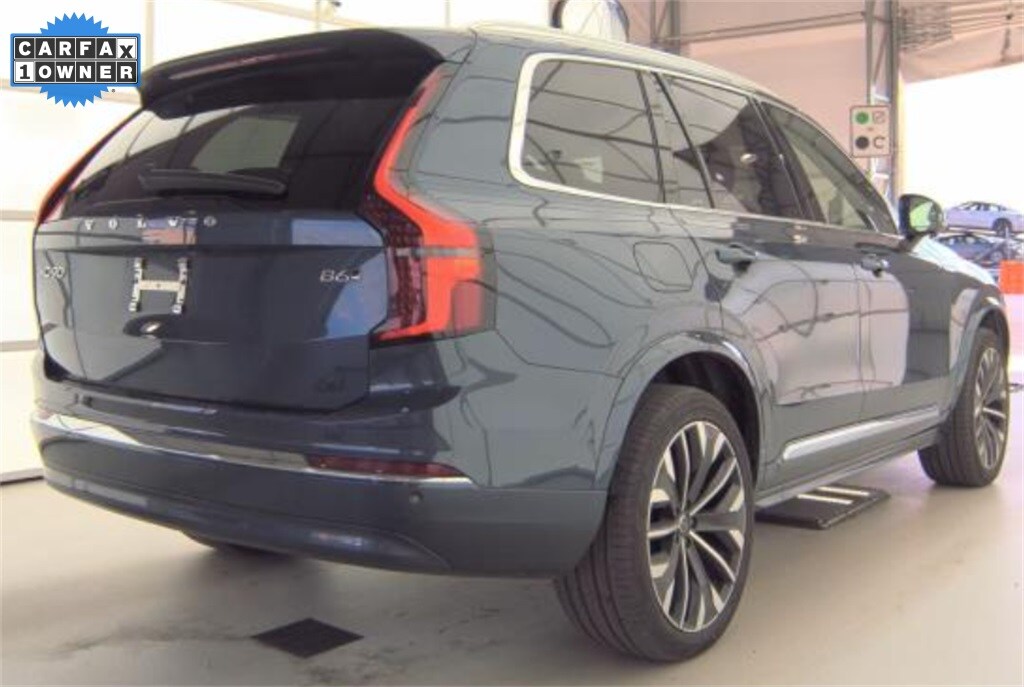 2025 Volvo XC90 Plus photo 3