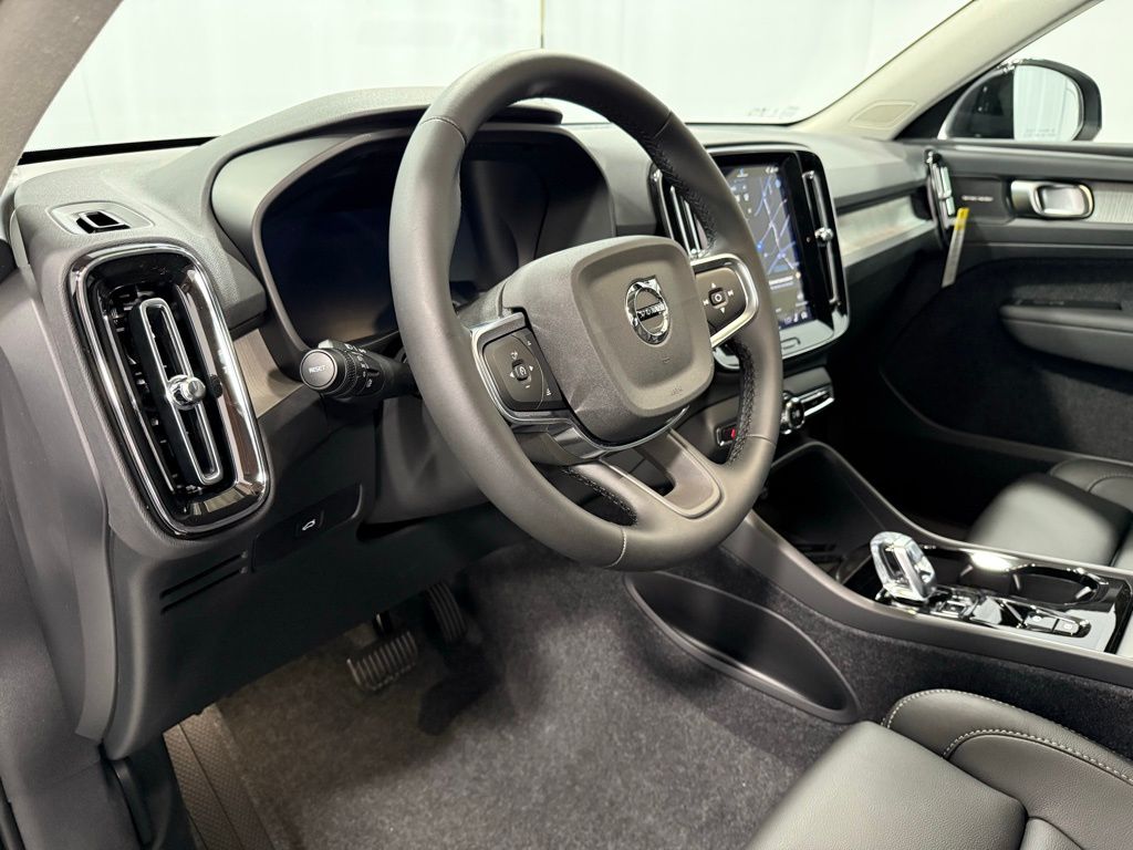 2026 Volvo XC40 Ultra - Photo 10