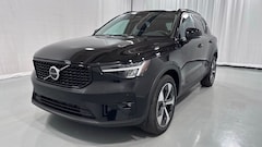 Used 2023 Volvo XC40 B5 Plus Dark Theme SUV YV4L12UW5P2981281 near Cleveland