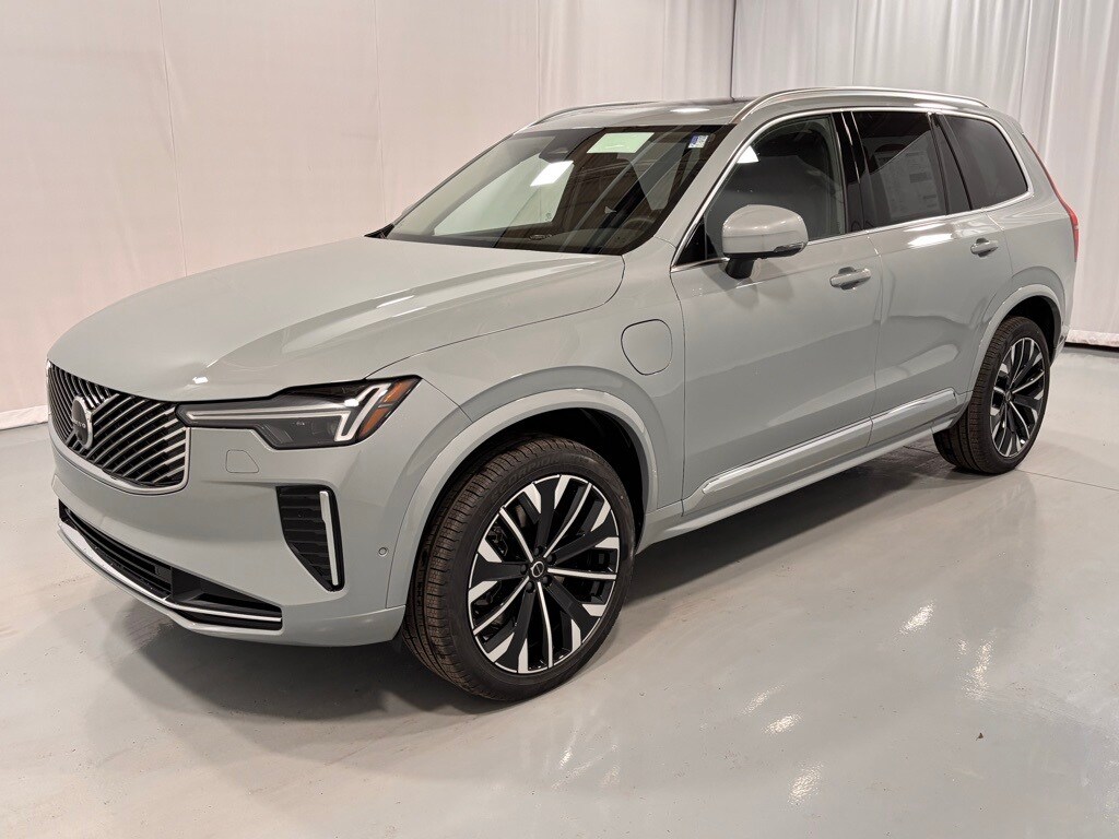 New 2026 Volvo XC90 plug-in hybrid T8 Plus 7-Seater SUV