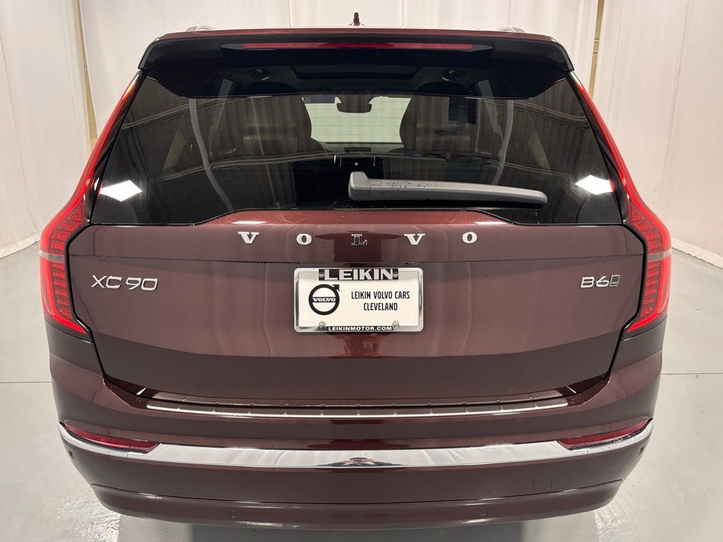 2026 Volvo XC90 Plus - Photo 7