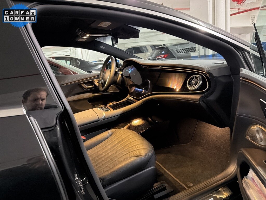 2022 Mercedes Benz EQS Sedan 580 4MATIC photo 2