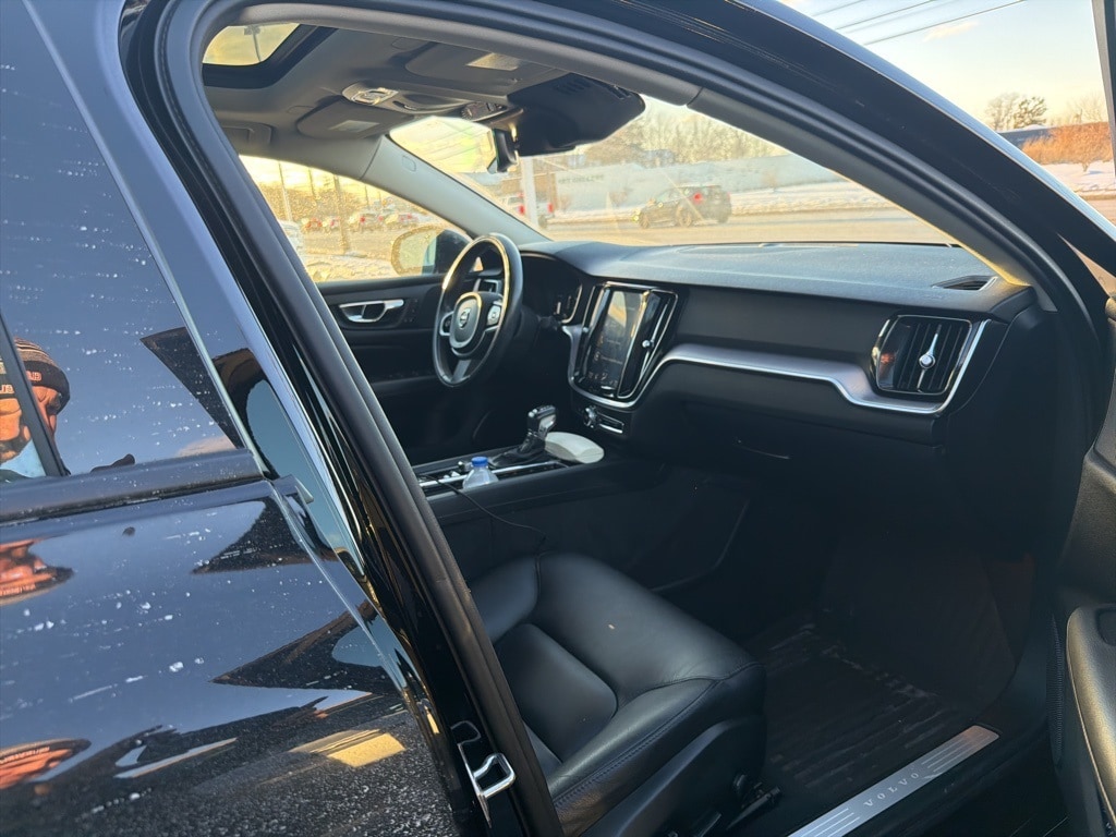 Used 2019 Volvo S60 T5 Momentum Sedan