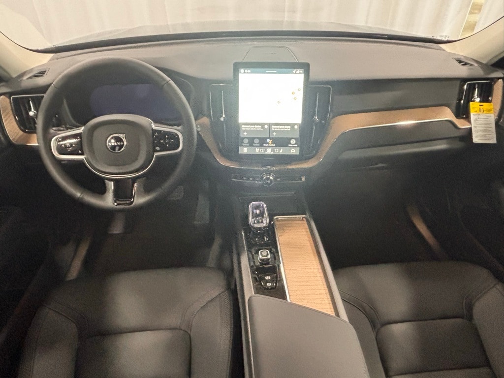 New 2026 Volvo XC60 B5 Plus SUV