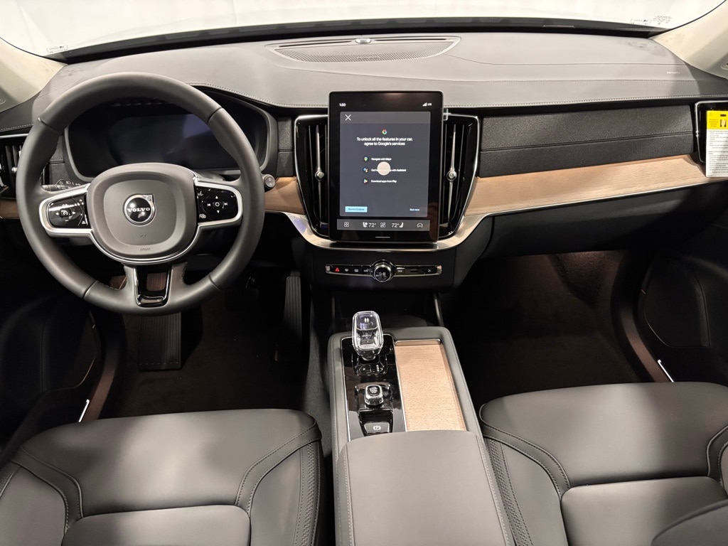 New 2026 Volvo XC90 plug-in hybrid T8 Plus 7-Seater SUV