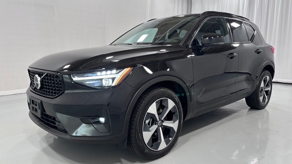 2026 Volvo XC40