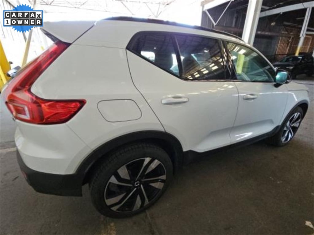 Used 2025 Volvo XC40 B5 Plus Dark Theme SUV