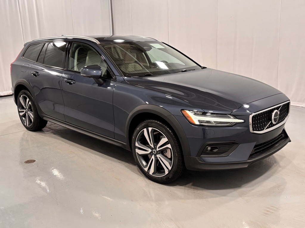 New 2026 Volvo V60 Cross Country B5 Plus Wagon