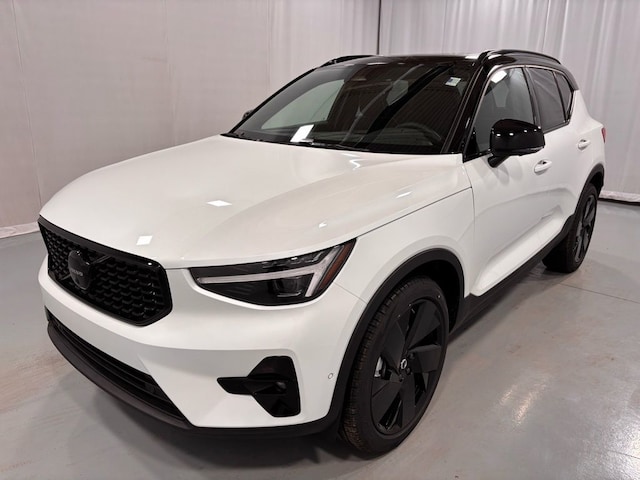 2026 Volvo XC40 B5 Ultra Black Edition AWD SUV