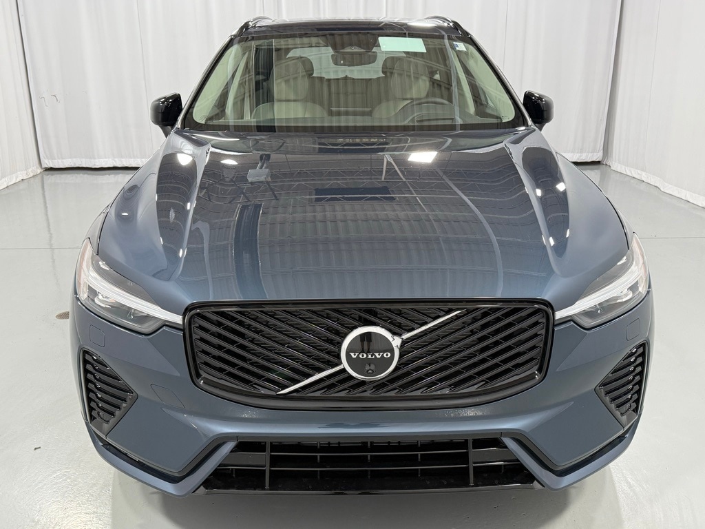 New 2026 Volvo XC60 B5 Ultra SUV