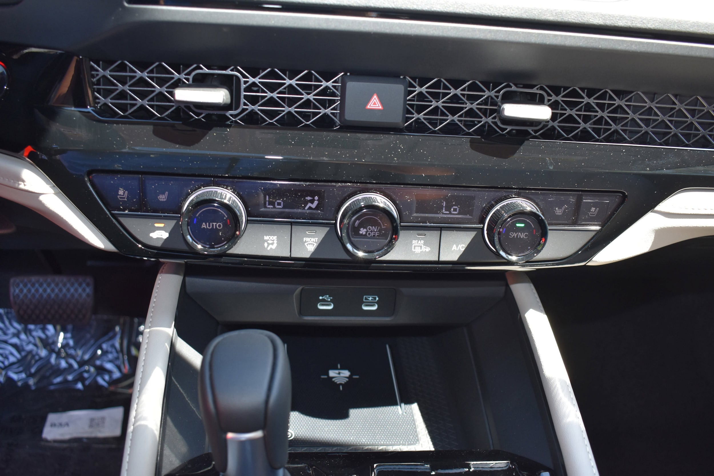 2026 Honda Accord Hybrid Touring - Photo 19