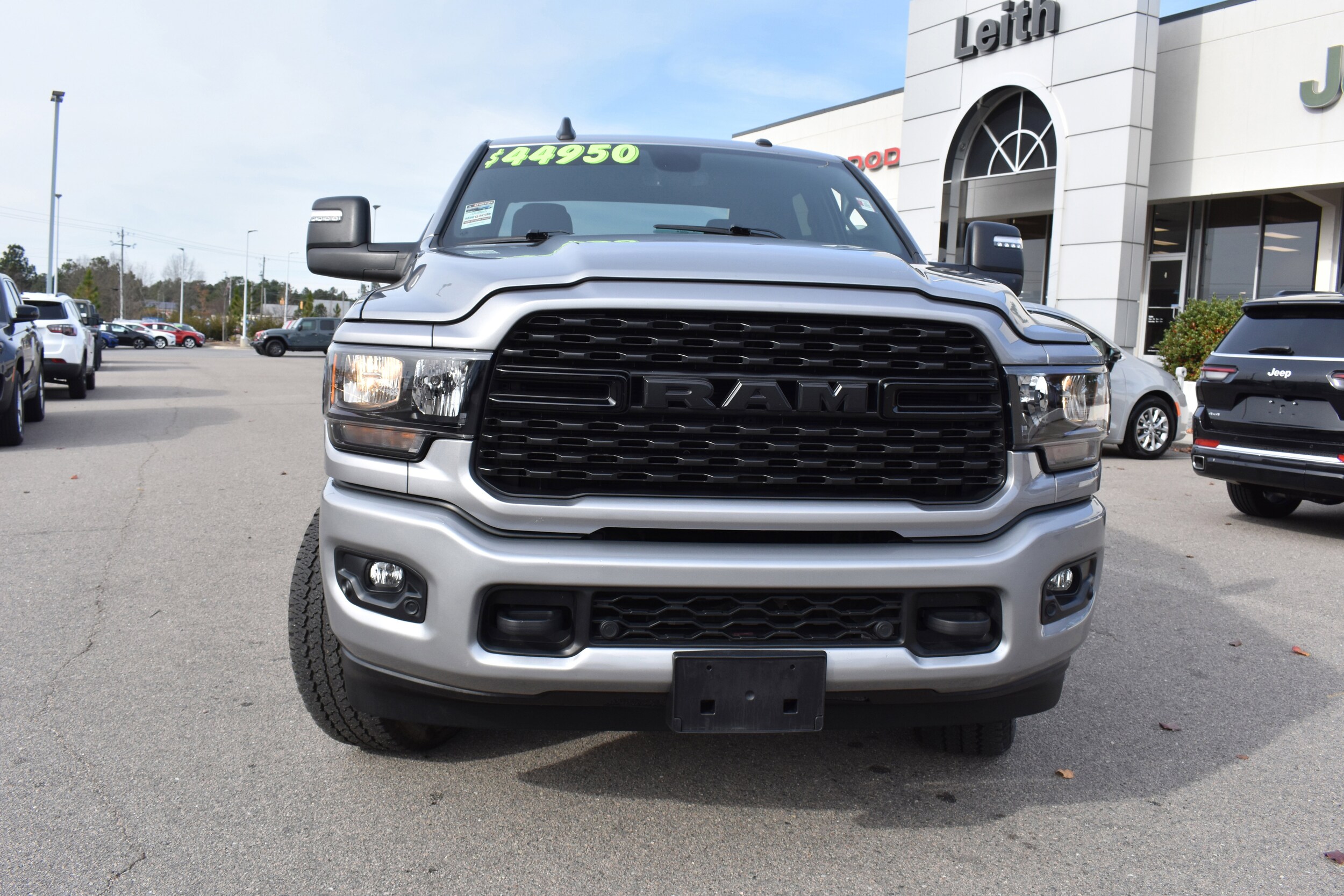 2013 Ram 1500 Tradesman Express photo 3