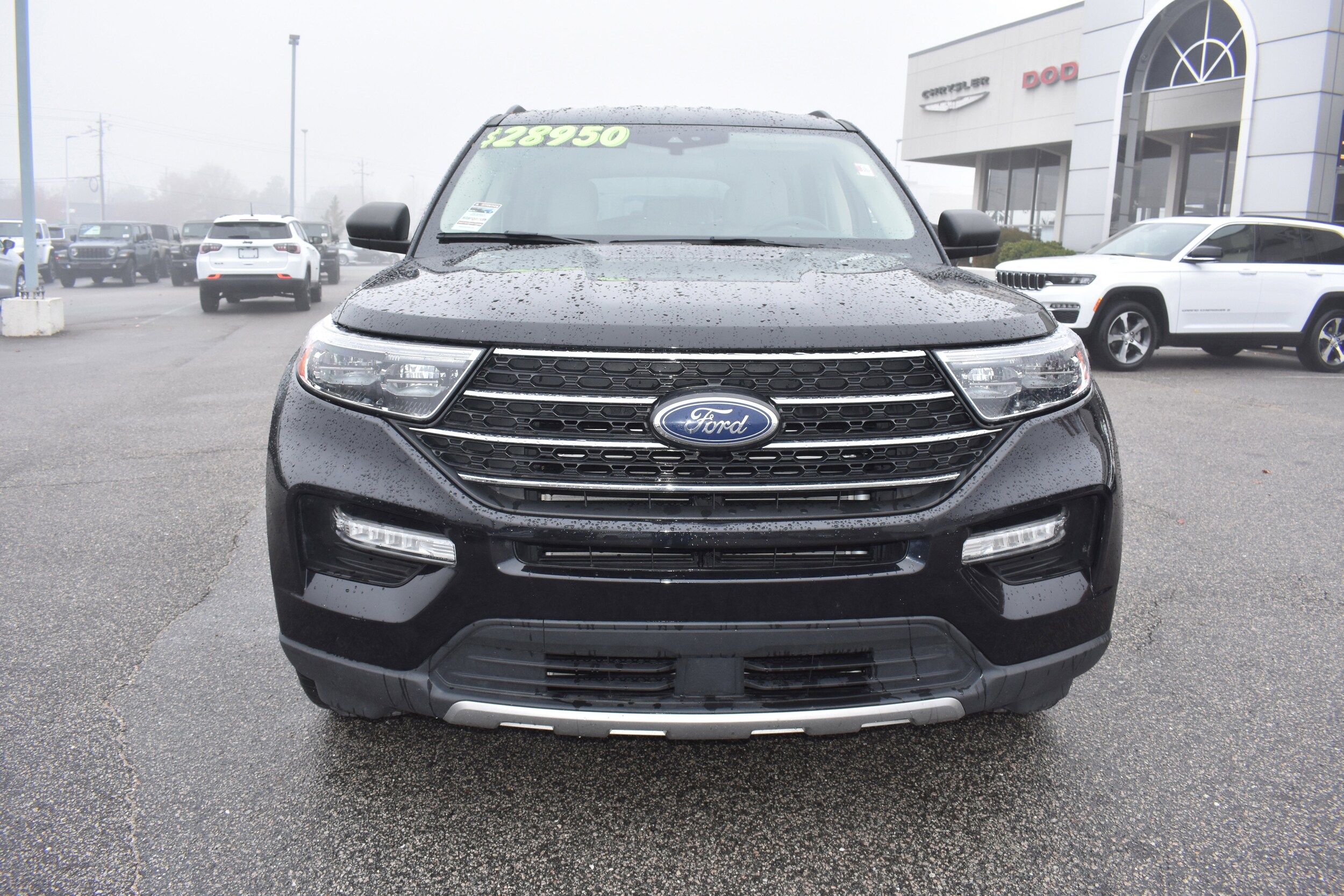 2023 Ford Explorer XLT photo 2