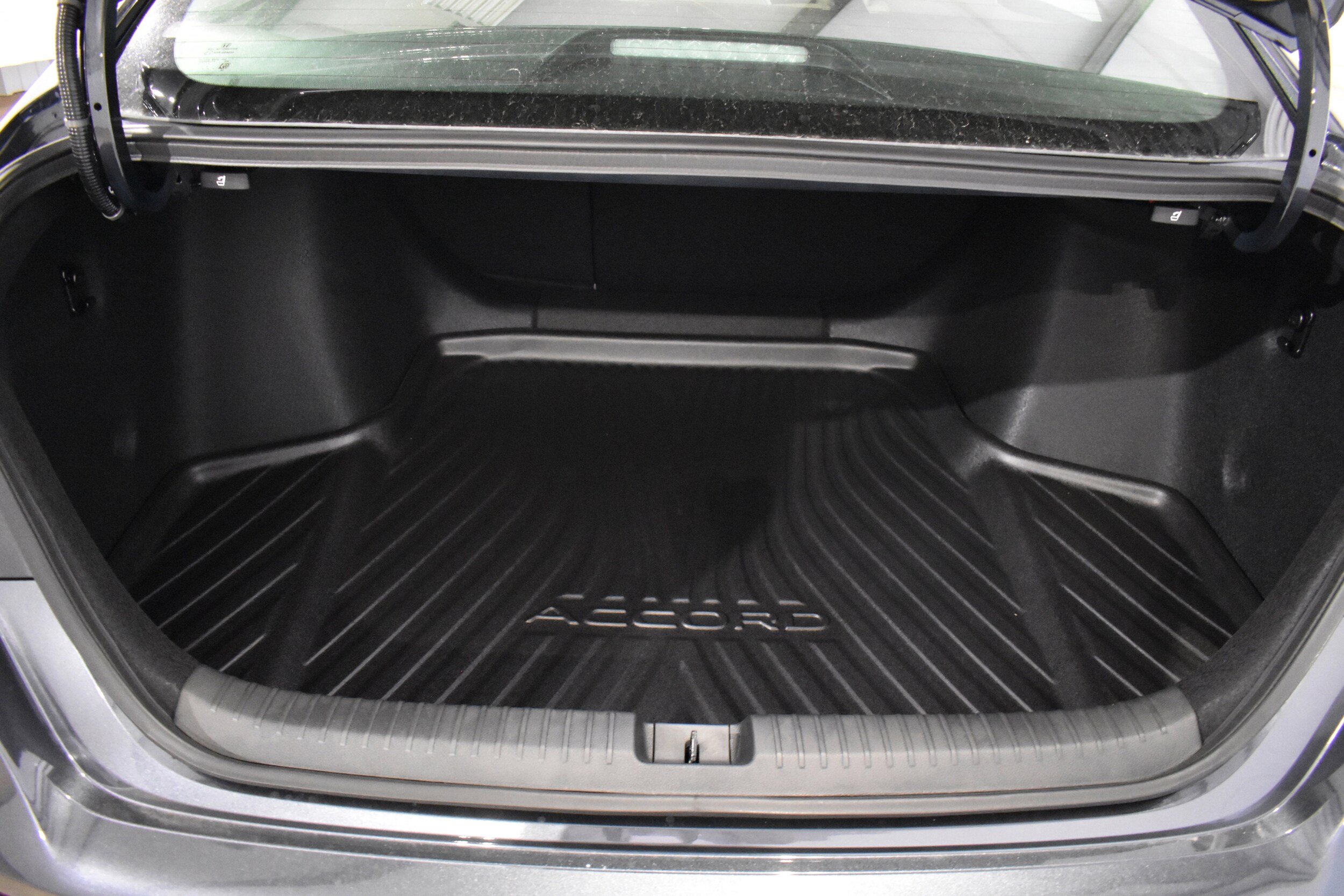 2025 Honda Accord SE photo 3