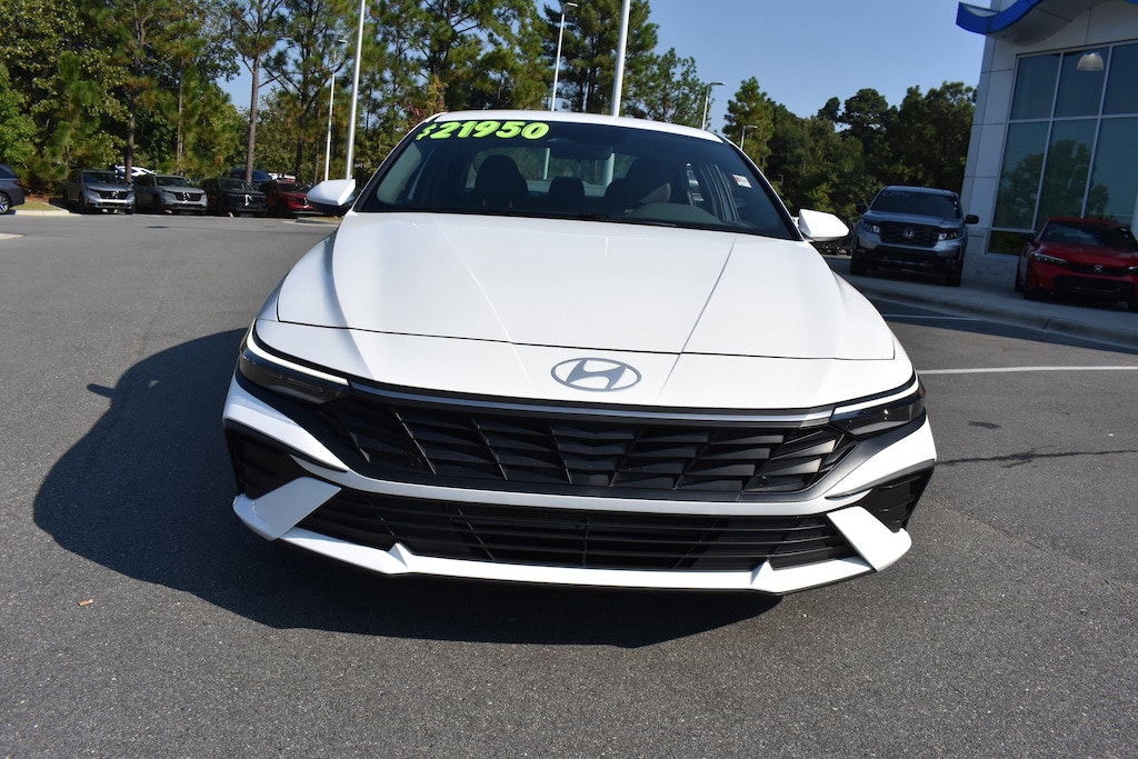 Used 2024 Hyundai Elantra SEL Sedan