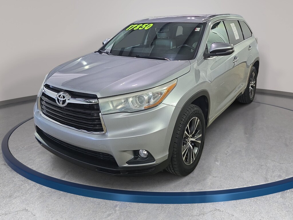 Used 2016 Toyota Highlander XLE V6 SUV