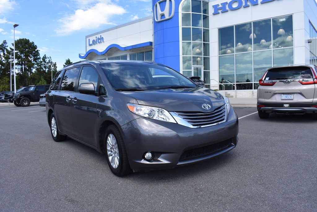 Used 2017 Toyota Sienna L 7 Passenger Van