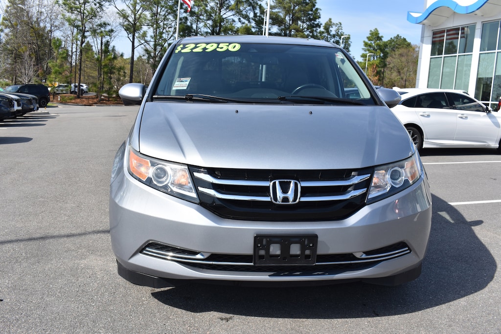 Used 2016 Honda Odyssey EX-L Van Passenger Van