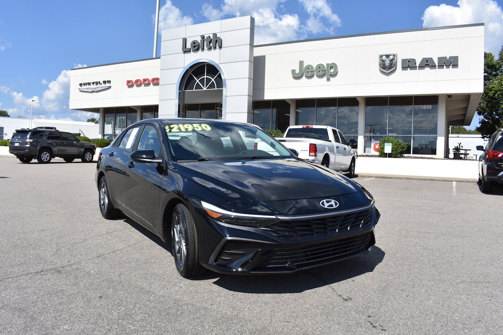 Used 2024 Hyundai Elantra SEL Sedan