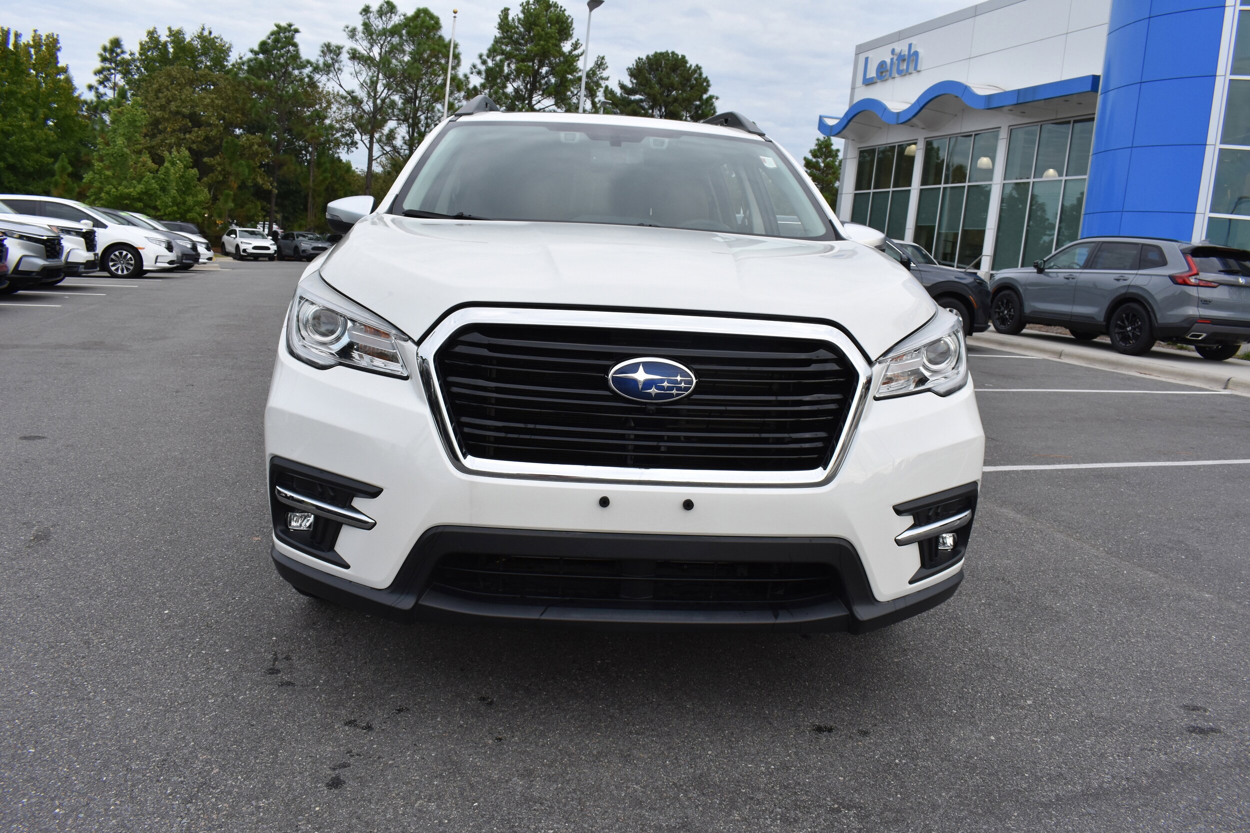 2021 Subaru Ascent Touring photo 3