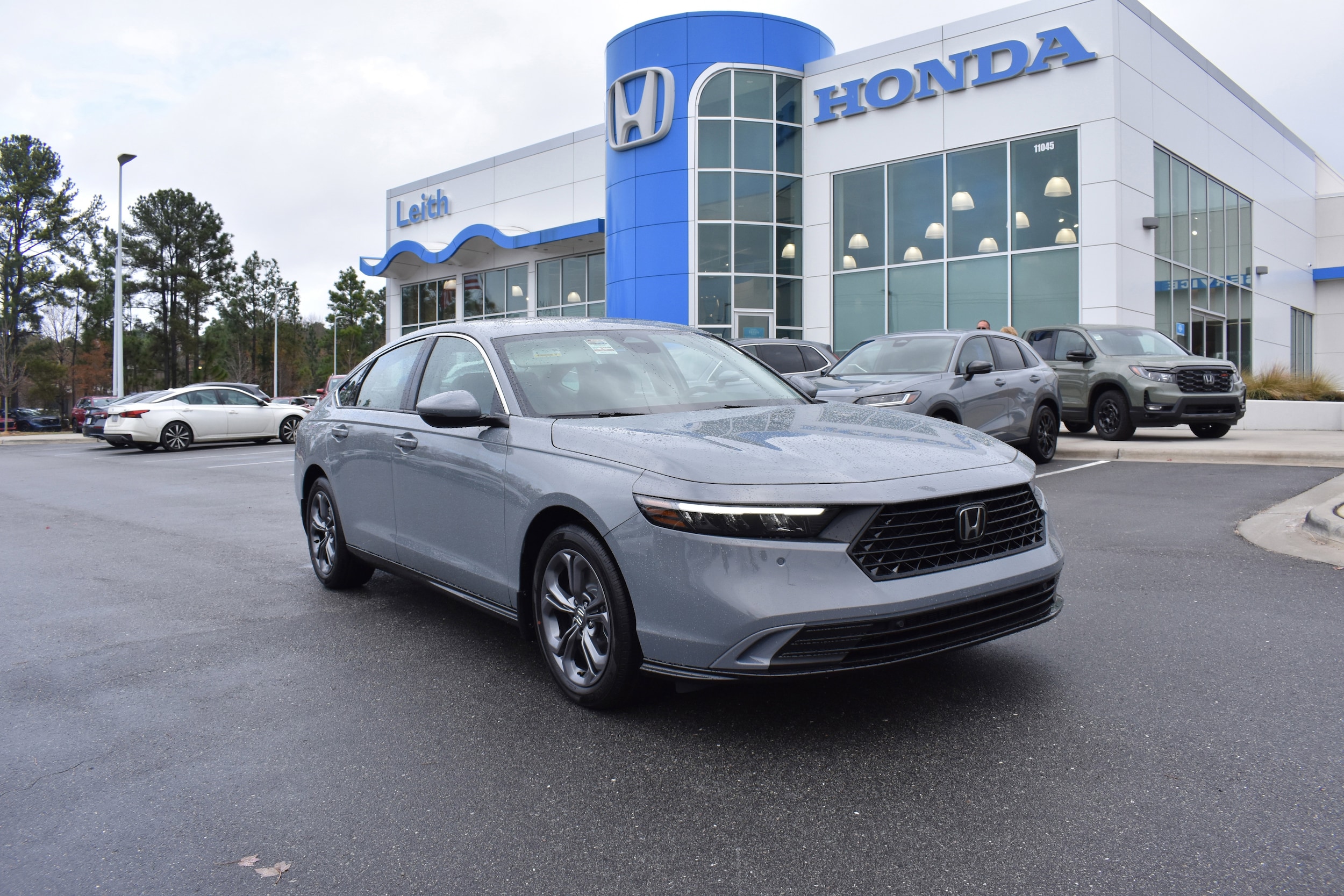 2025 Honda Accord Hybrid EX-L's photo