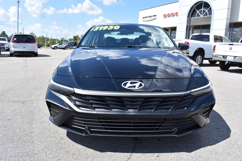 Used 2024 Hyundai Elantra SEL Sedan