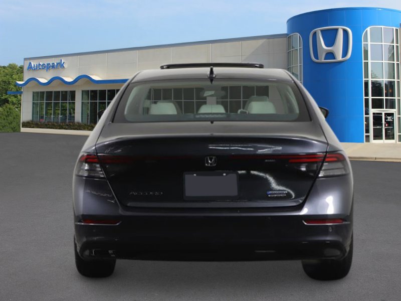 2025 Honda Accord Hybrid Touring photo 4