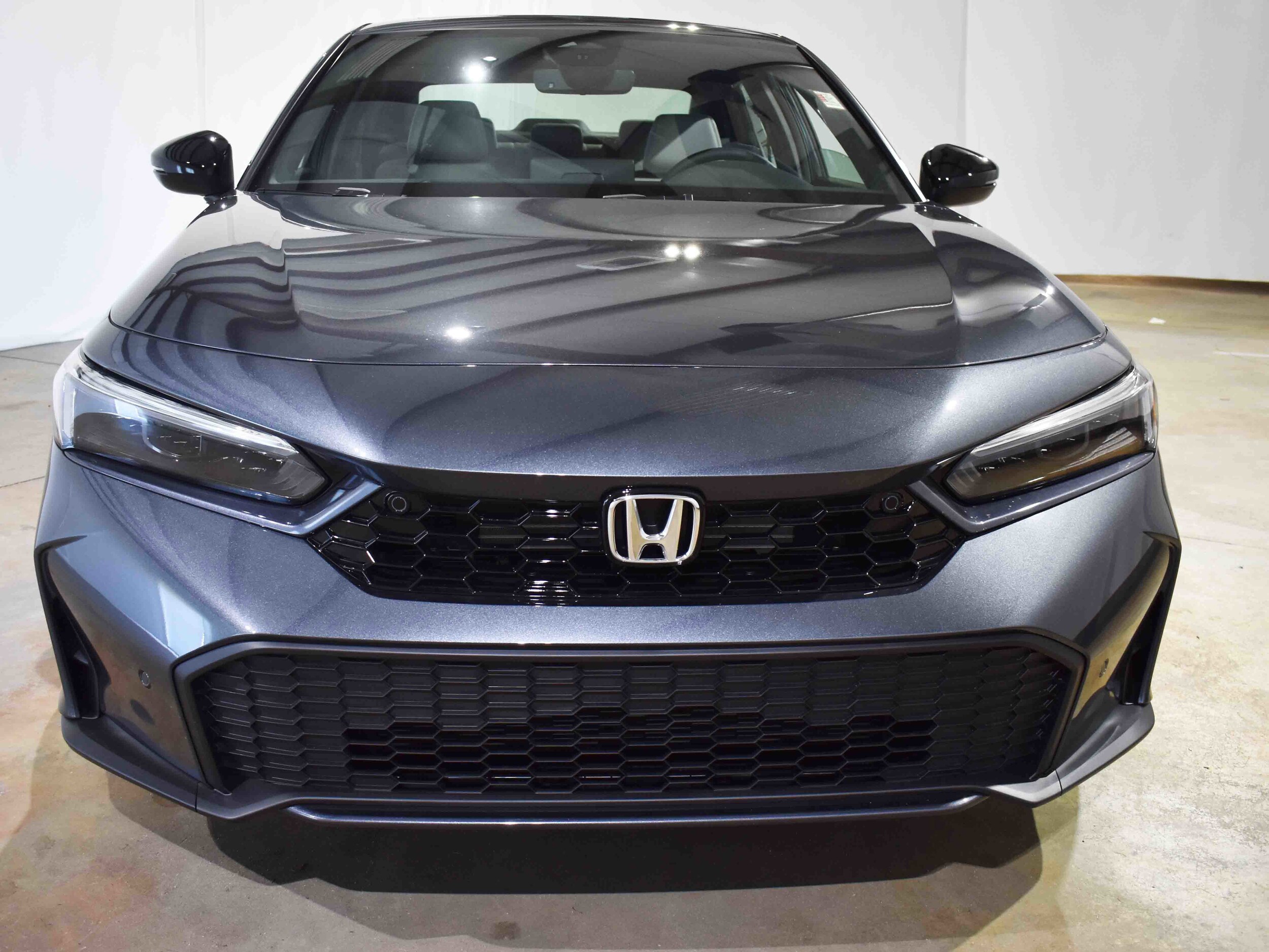 2025 Honda Civic Hybrid photo 2