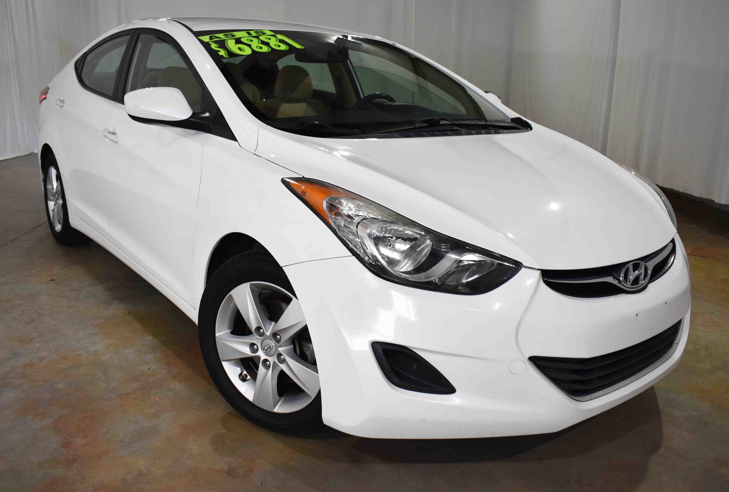 2013 Hyundai Elantra GLS photo 2
