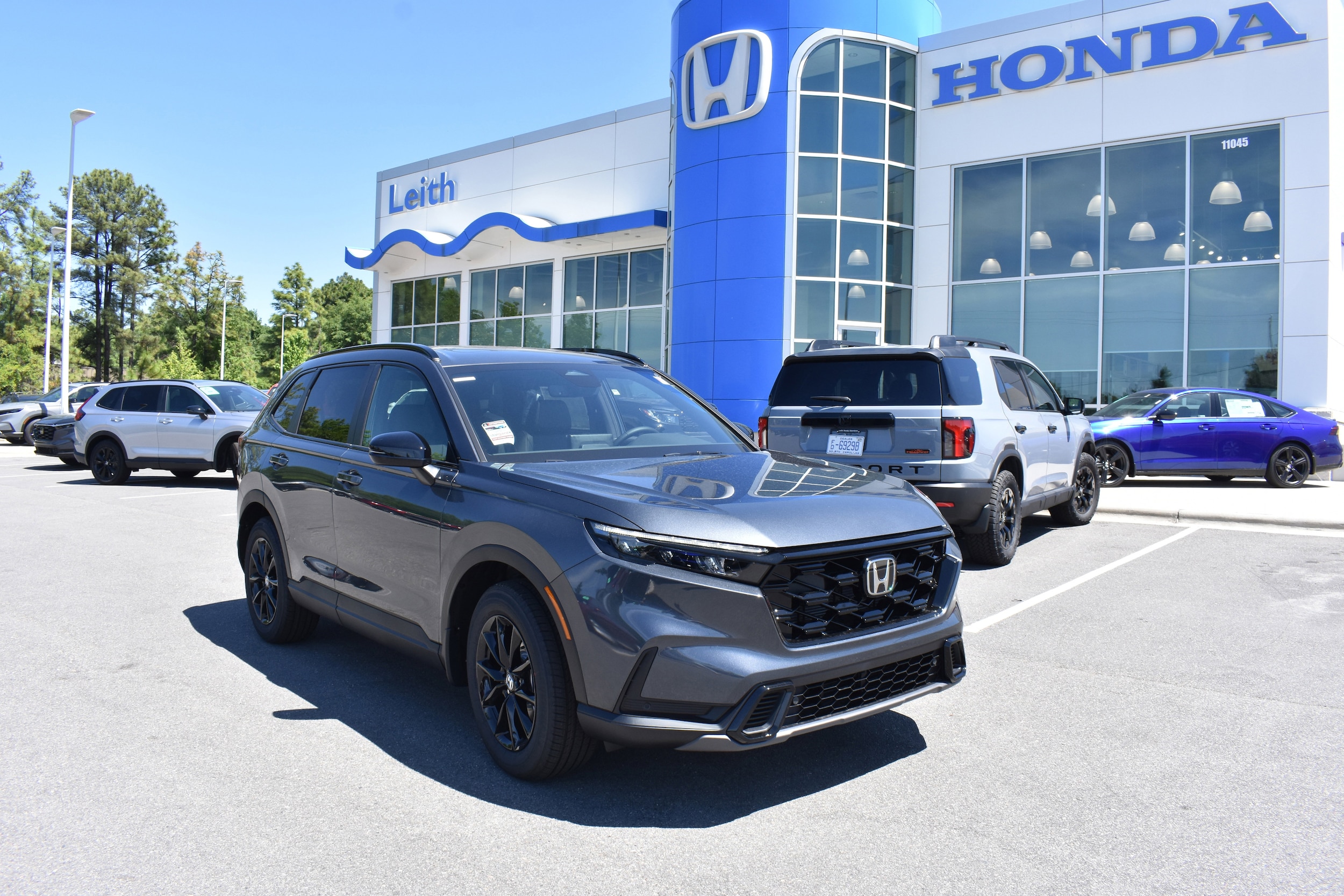 2026 Honda CR-V Hybrid Sport-L AWD's photo