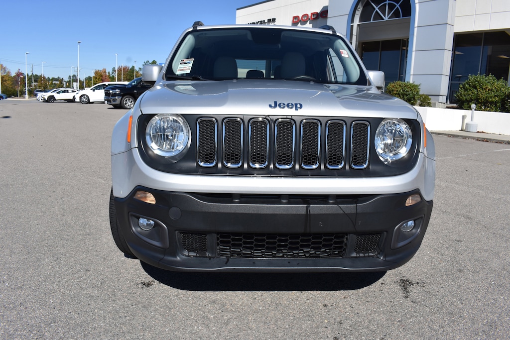 Used 2016 Jeep Renegade Latitude FWD SUV