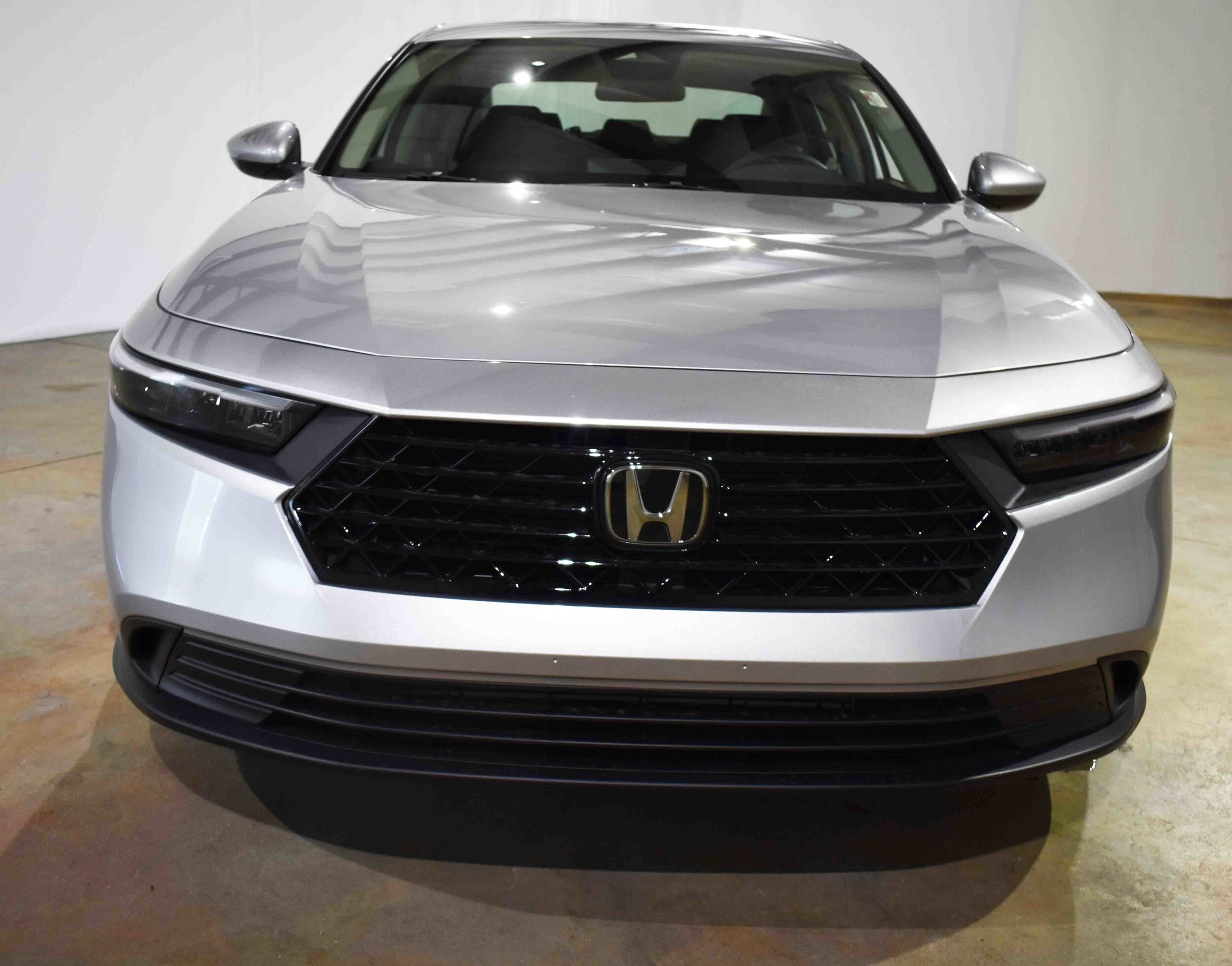 2025 Honda Accord LX photo 3
