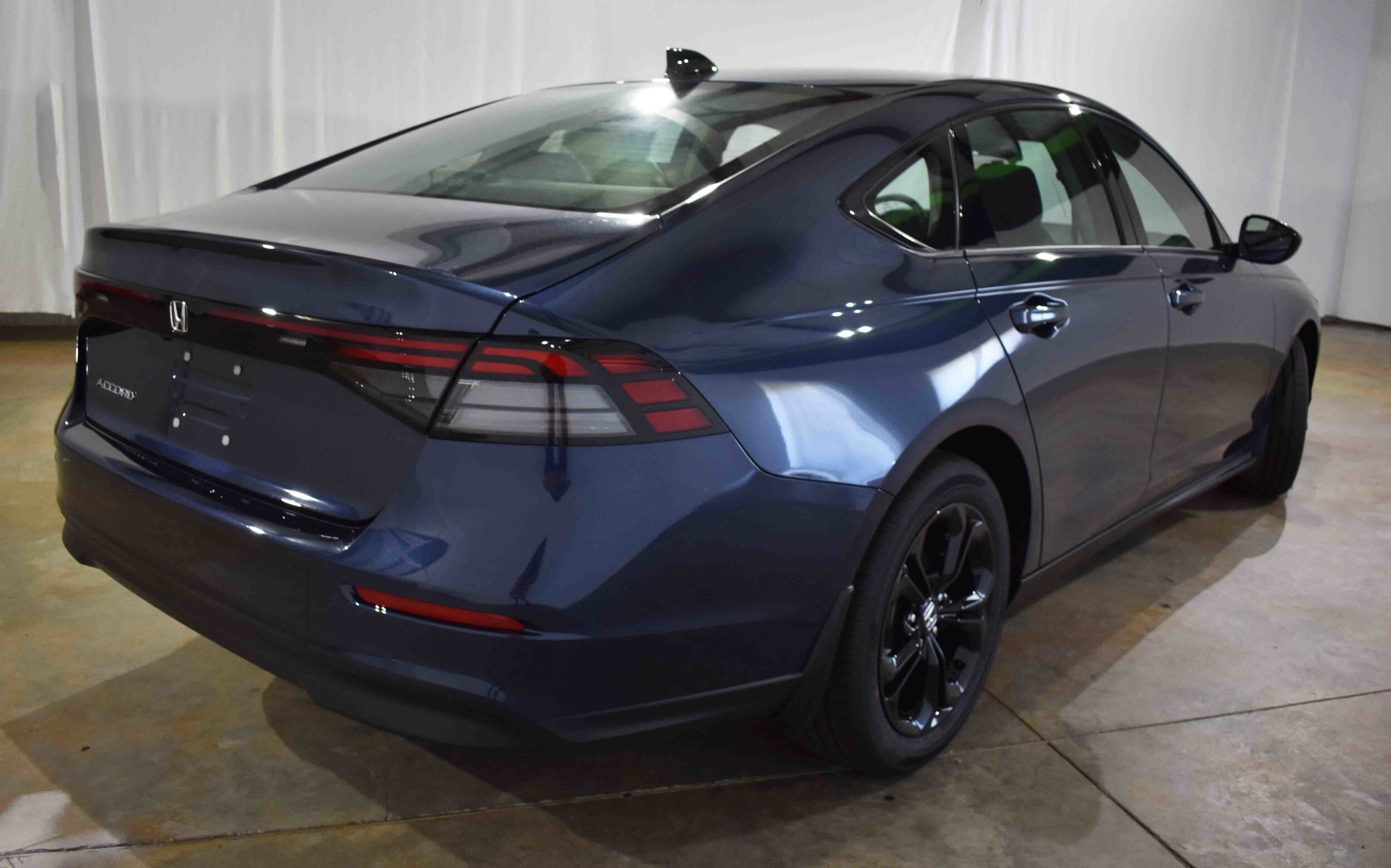 2025 Honda Accord SE photo 2