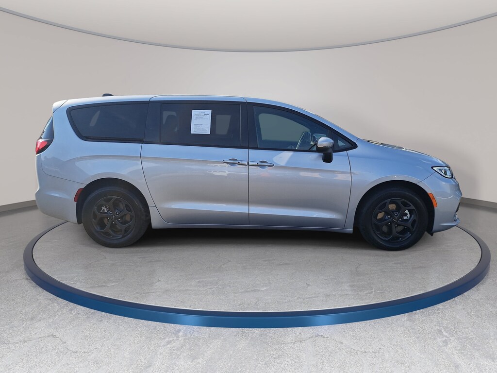 Used 2023 Chrysler Pacifica Plug-In Hybrid Touring L Van Passenger Van