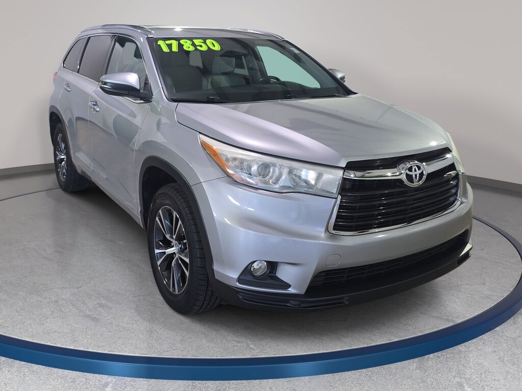 Used 2016 Toyota Highlander XLE V6 SUV