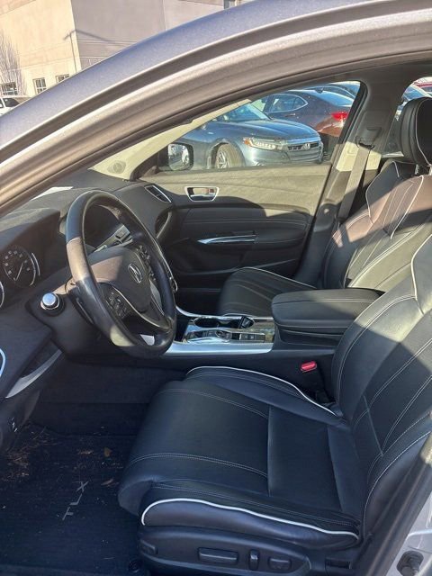 2018 Acura TLX Technology photo 4