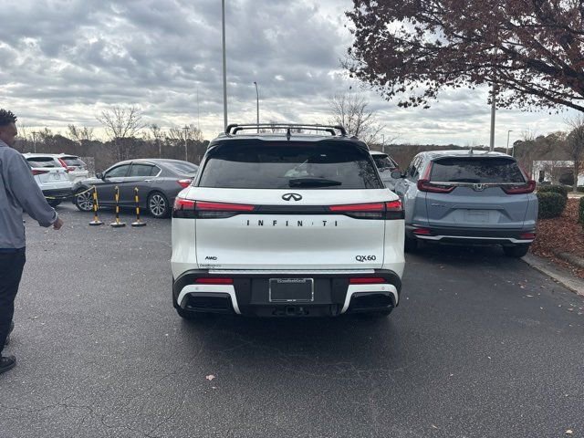 2024 Infiniti QX60 Autograph AWD photo 3