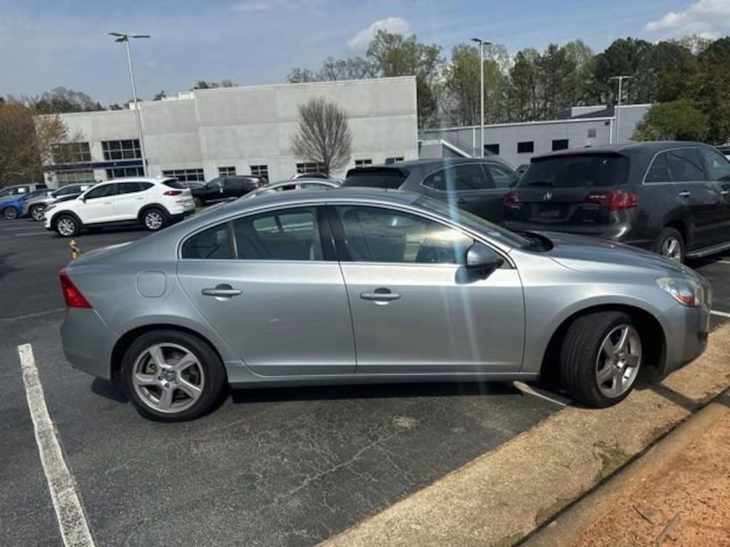 Used 2013 Volvo S60 T5 Sedan