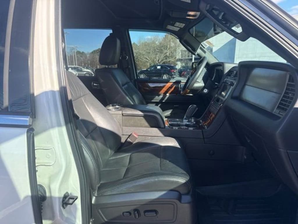 Used 2013 Lincoln Navigator 2WD